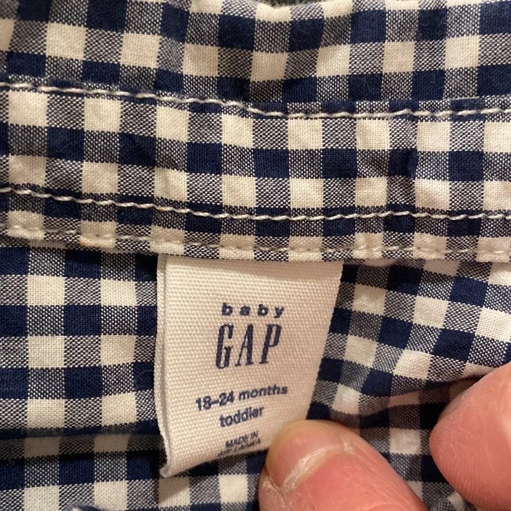 SALE❗️❗️❗️Baby Gap blue and white gingham button down   18-24 months